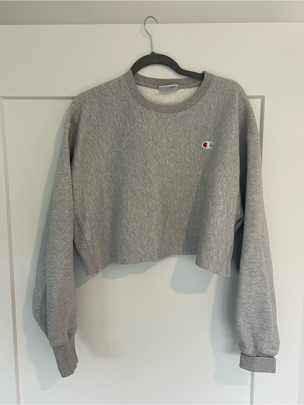 Champion Women’s Reverse Weave Cropped Gray Crewneck Sweatshirt